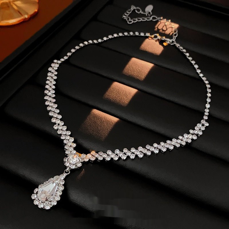 Stitching Necklace