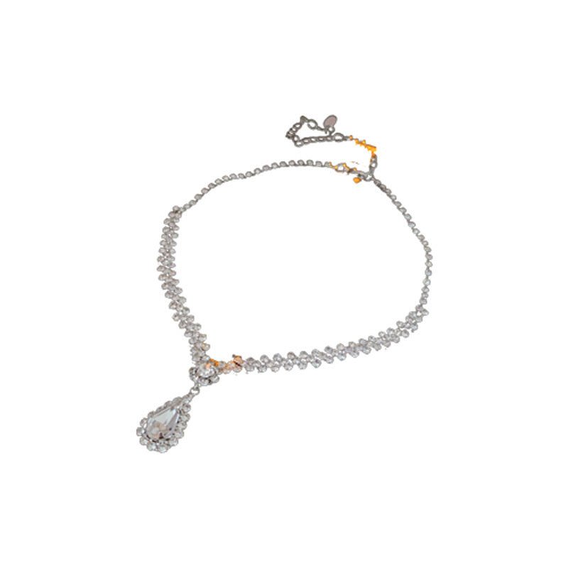 Stitching Necklace